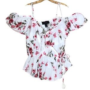 Streetwear Society Floral Top cold shoulders Med